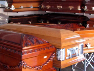 Urnas mortuárias e paramentação